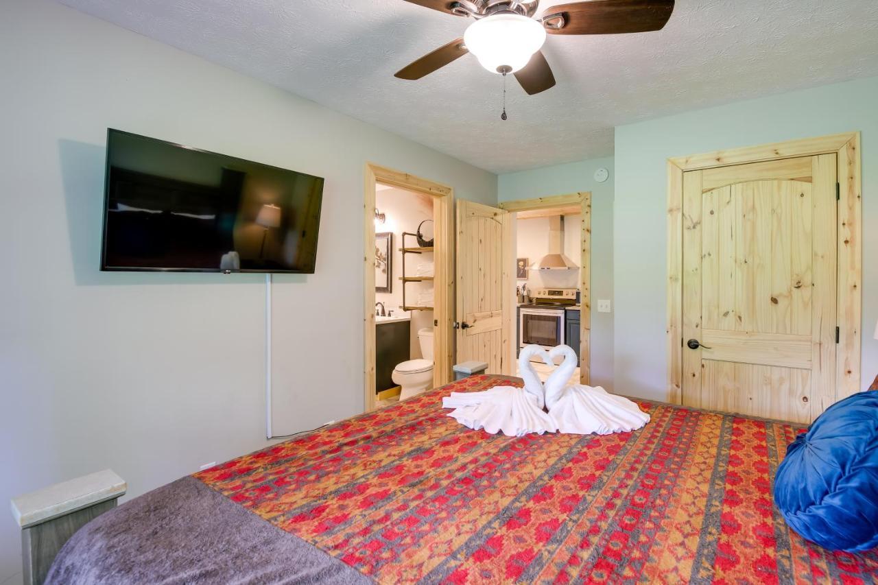Sevierville Cabin With Private Hot Tub And Fire Pit Exterior foto