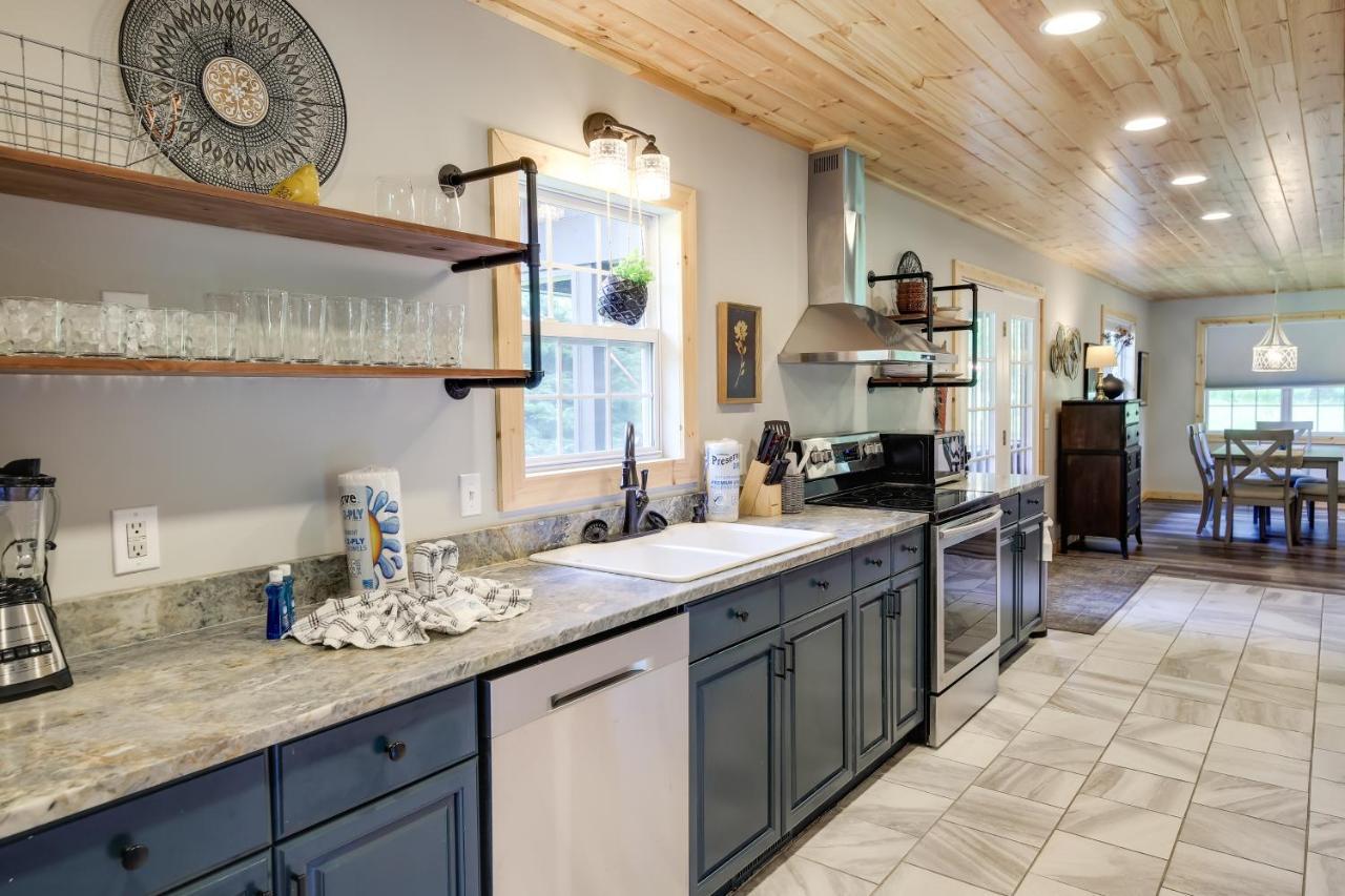 Sevierville Cabin With Private Hot Tub And Fire Pit Exterior foto